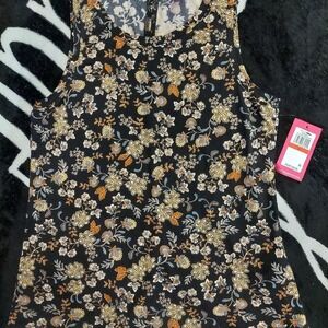 Vince Camuto XS‎ tank